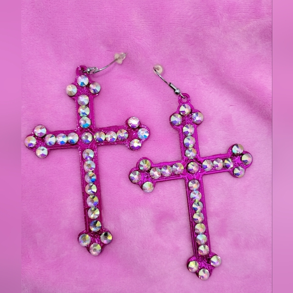 NWOT Large Pink Crystal Cross Earrings - Picture 1 of 3